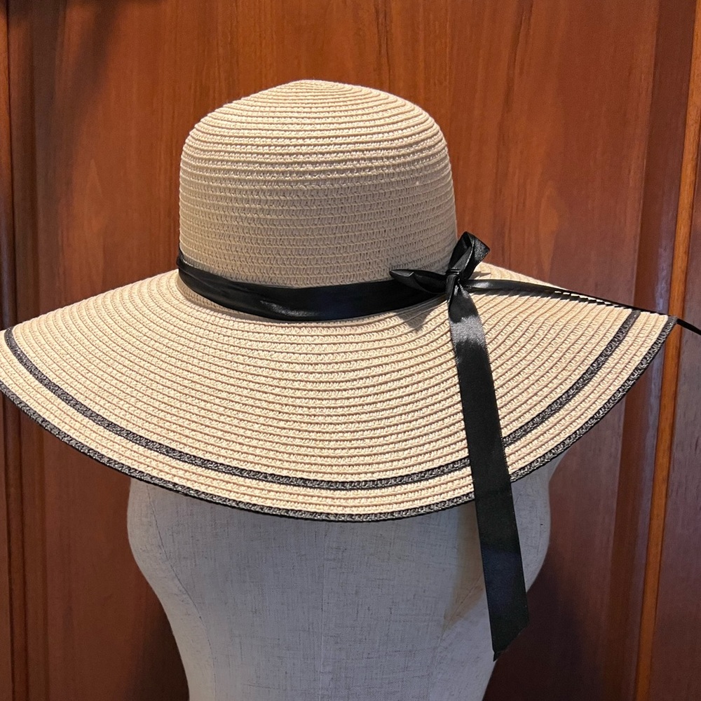 Sun hat 💖 BRAND NEW